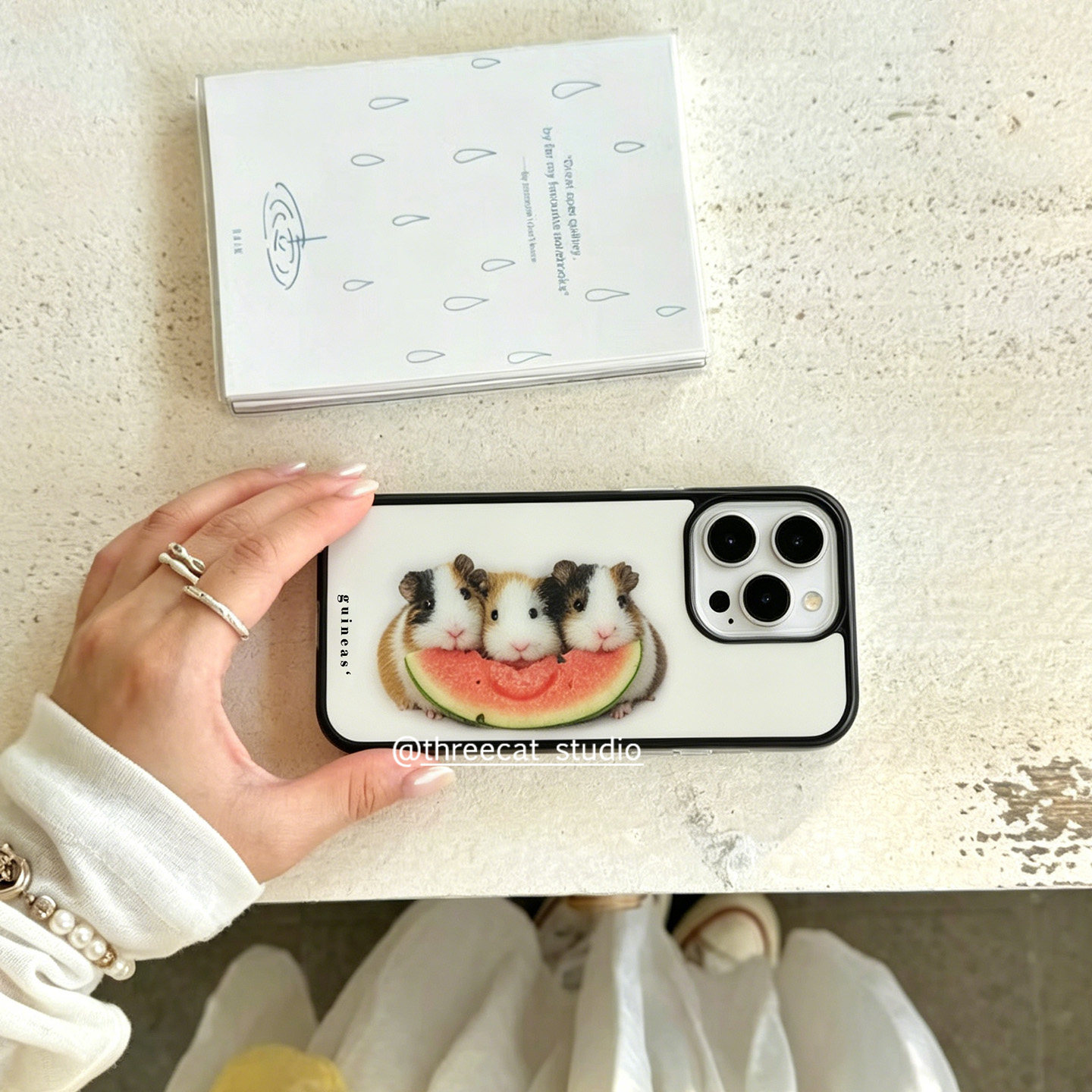 韓国のインスタ映えするモルモットがスイカを食べるデザインのi - Phone Cases Unique のレビューと価格