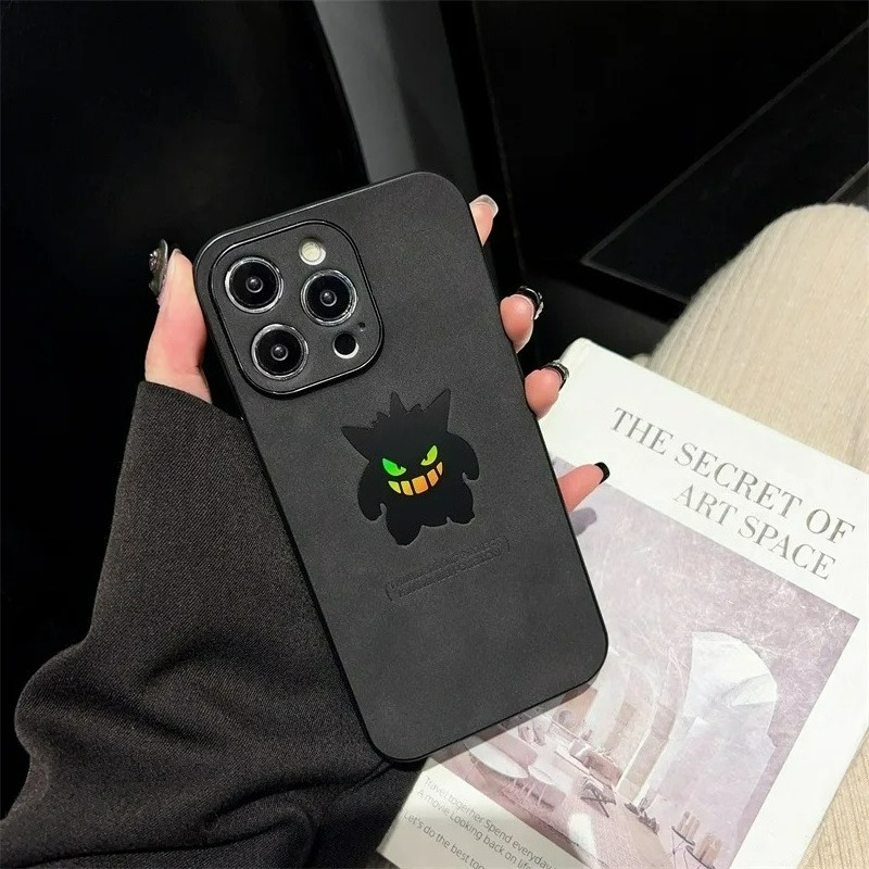 漫画アニメゲンガー革風レーザー加工スマホケース iPhone - Phone Cases Unique のレビューと価格
